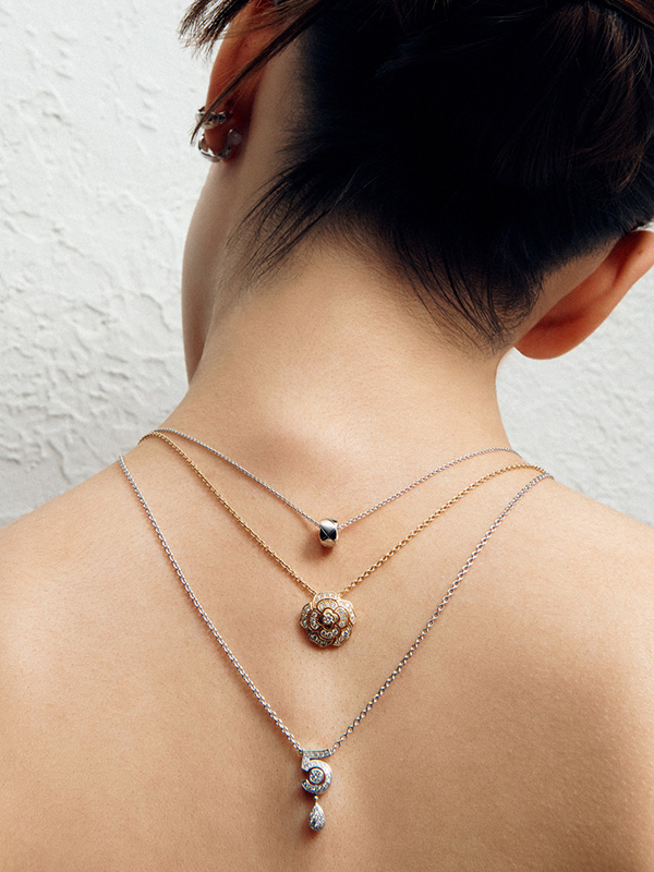 CHANEL_NM_SHOT_03_229_v2_4.5lo_cropped